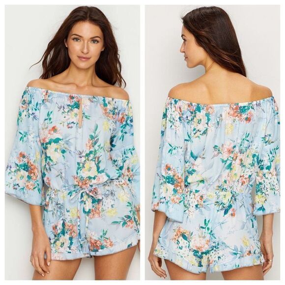 Becca Femme Bell Sleeve Floral Romper 3/4 Sleeve‎ Small Blue Multi - Picture 1 of 12